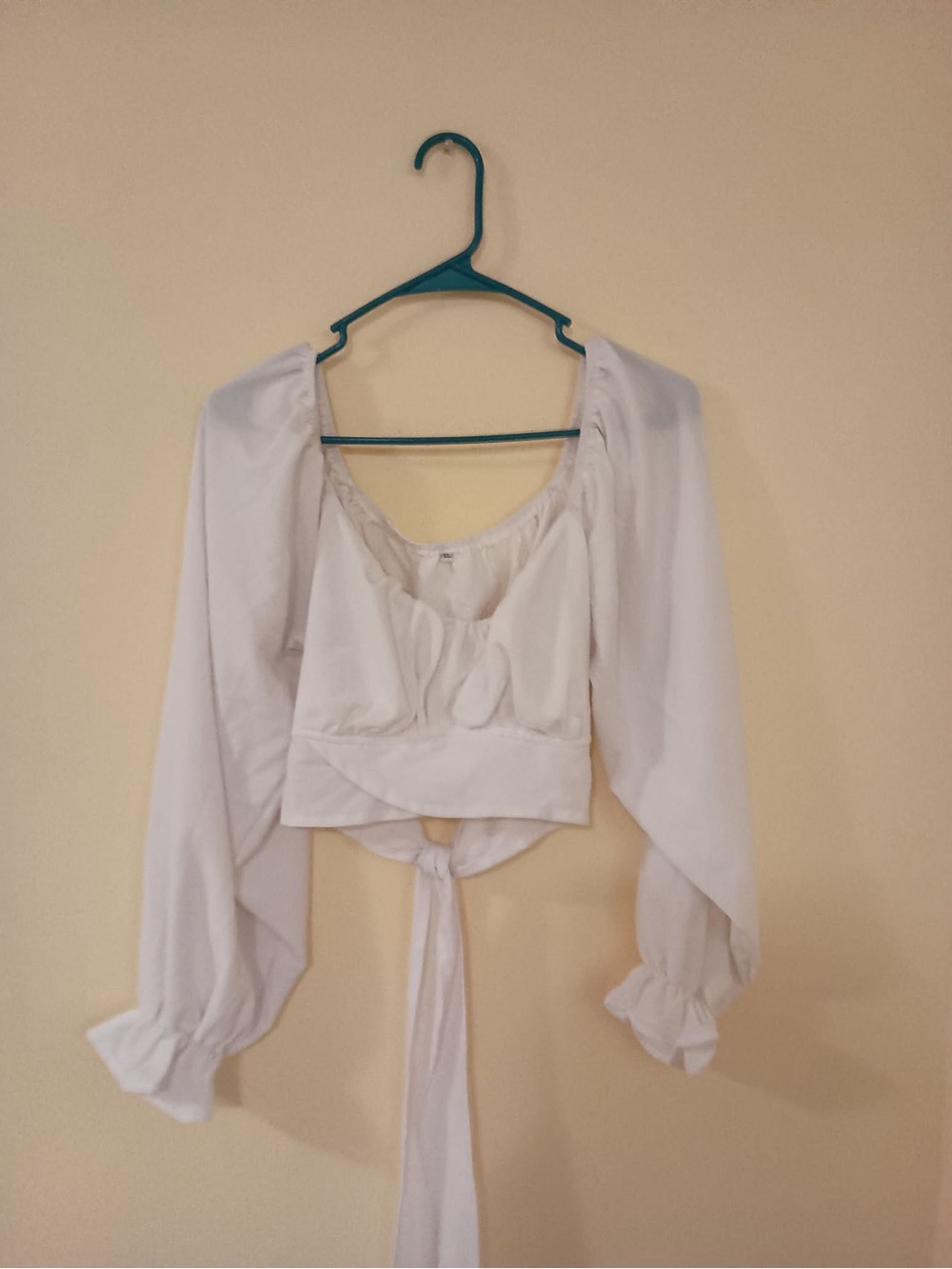 Amazon White Long Sleeve Tie-Back Crop Blouse
